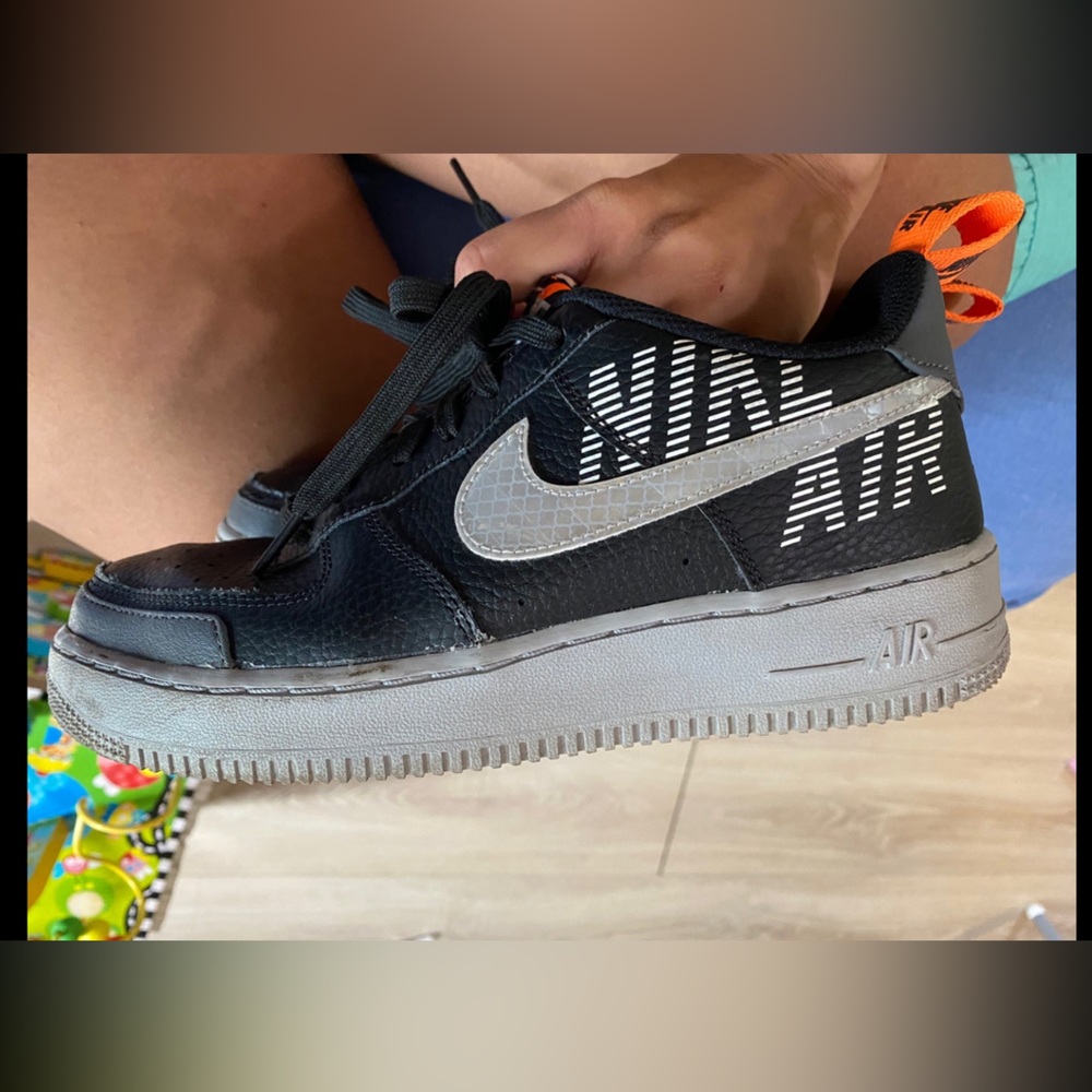 ❌SOLD❌ NIKE AIR FORCE 1 LV8 2 (GS) BLACK-WOLF GREY